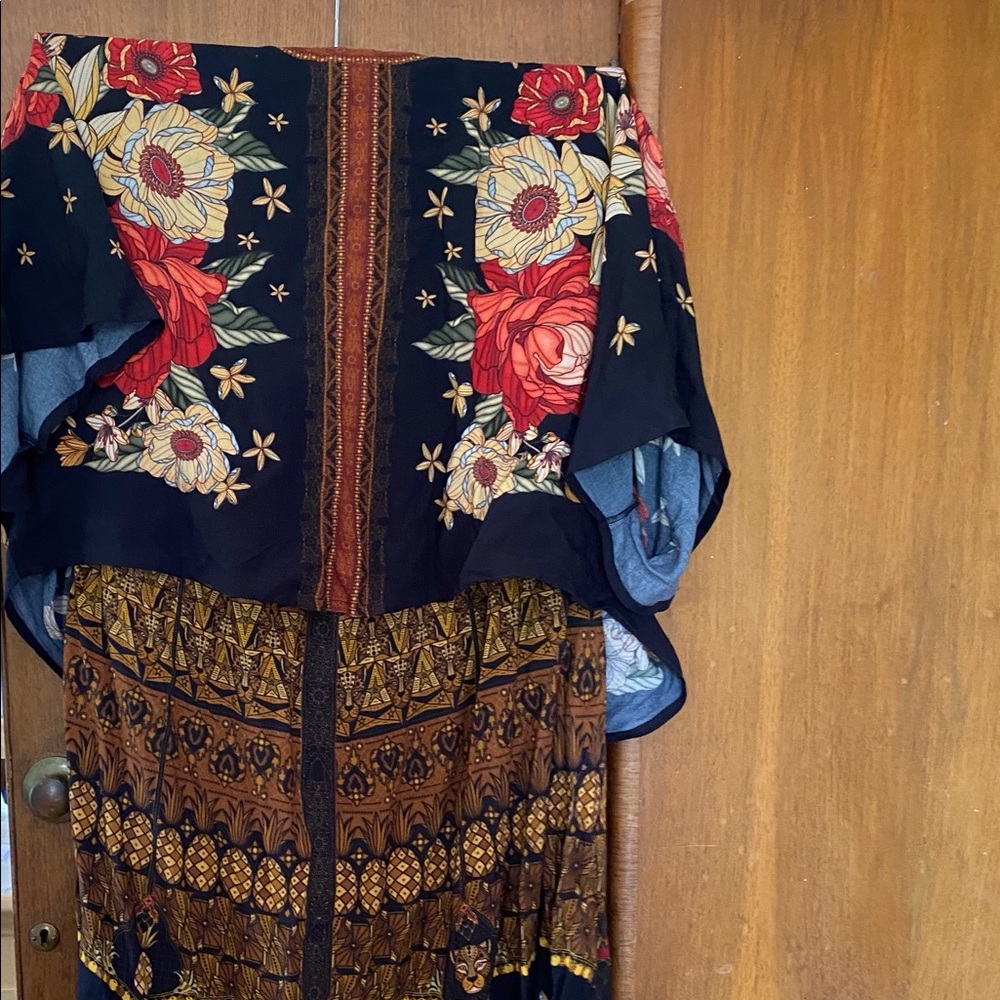 Farm Rio Midi Skirt + Envelope cropped top - Picture 11 of 15